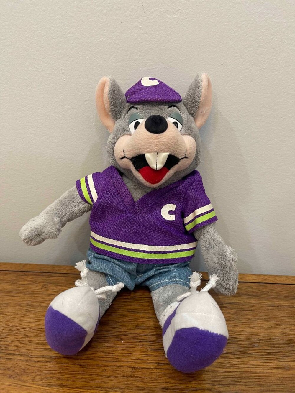 VINTAGE Chuck E. Cheese's Plush Toy 2006 RARE Collectable